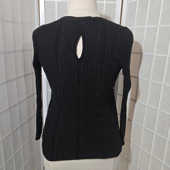 Lane Bryant Women's Crew Neck Keyhole Back Top Shirt PIus Size: 14/16 (1X) - Picture 2 of 11